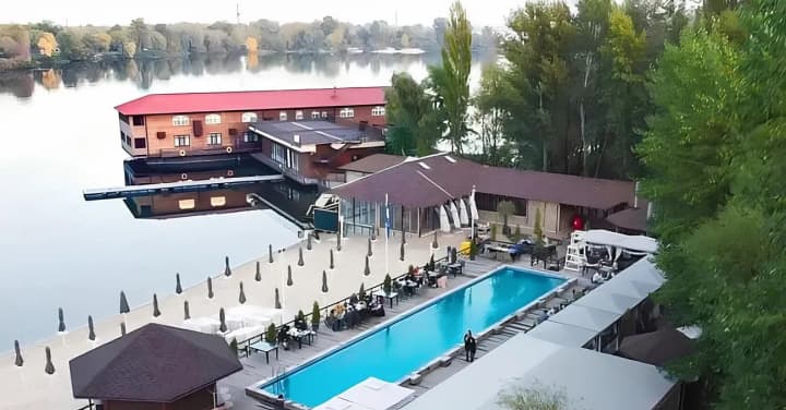 in-kyiv-the-court-ordered-the-demolition-of-the-hotel-and-restaurant-complex-galera-on-the-banks-of-the-dnipro-details