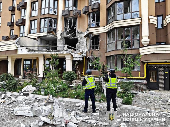 in-kyiv-region-an-enemy-drone-attack-damaged-new-buildings-consequences-shown
