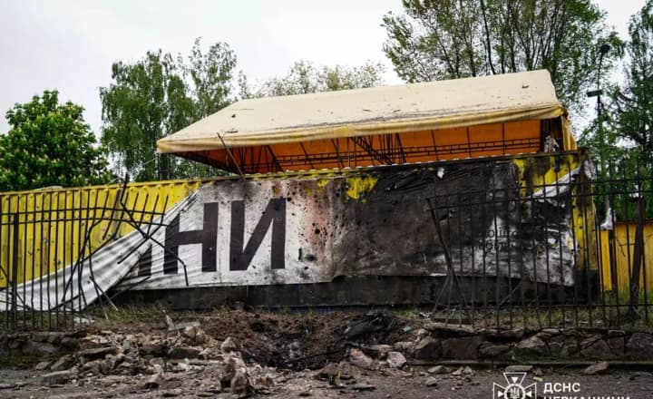 vnaslidok-ataky-rosiiskykh-droniv-na-cherkashchynu-zaznaly-poshkodzhen-ambulatoriia-i-sadok-ova