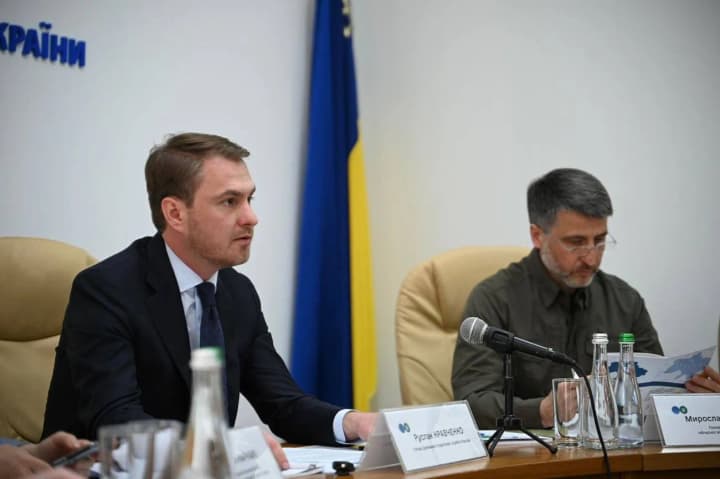 vdoskonalennia-protsesu-litsenzuvannia-dlia-pyvovariv-kravchenko-zaiavyv-shcho-v-dps-stvorena-robocha-hrupa-dlia-vyrishennia-problemnykh-pytan-malykh-vyrobnytstv