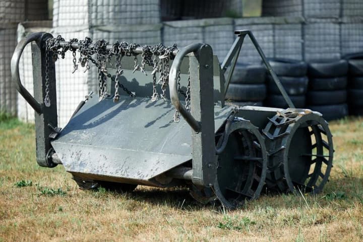 fedorov-showed-the-effective-work-of-snake-a-newly-created-robot-for-demining