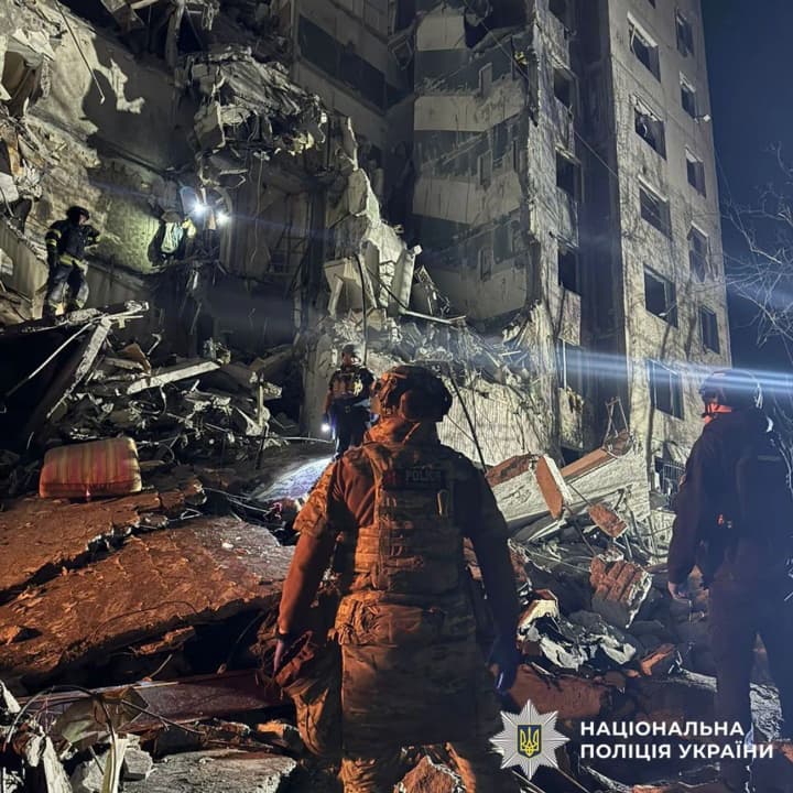 donetsk-region-3380-russian-strikes-per-day-eight-dead-and-23-wounded