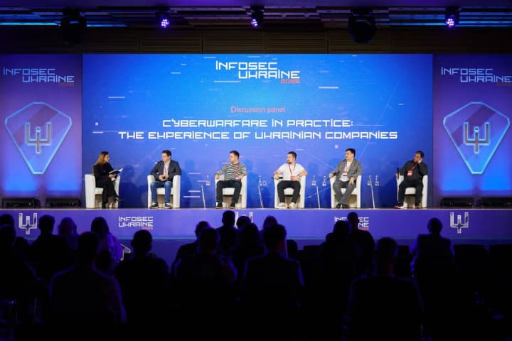 tsifrovaya-bezopasnost-trebuet-sotrudnichestva-na-vsekh-urovnyakh-itogi-infosec-ukraine-2025-v-kieve