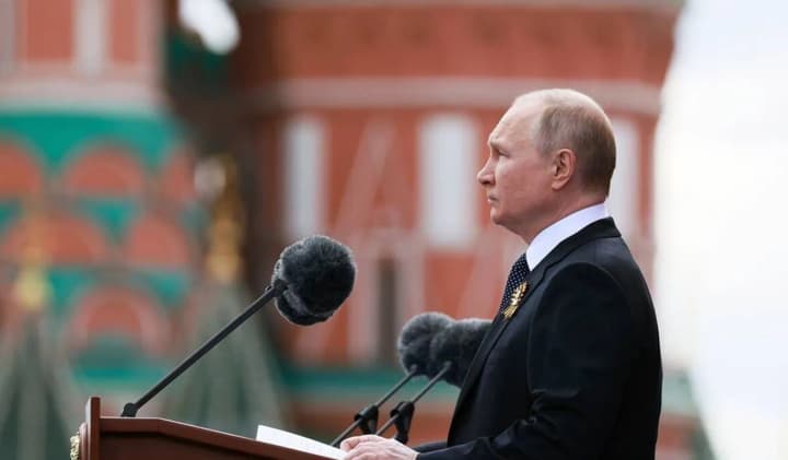 at-the-parade-in-moscow-putin-mentioned-the-russian-war-in-ukraine-with-only-a-few-words