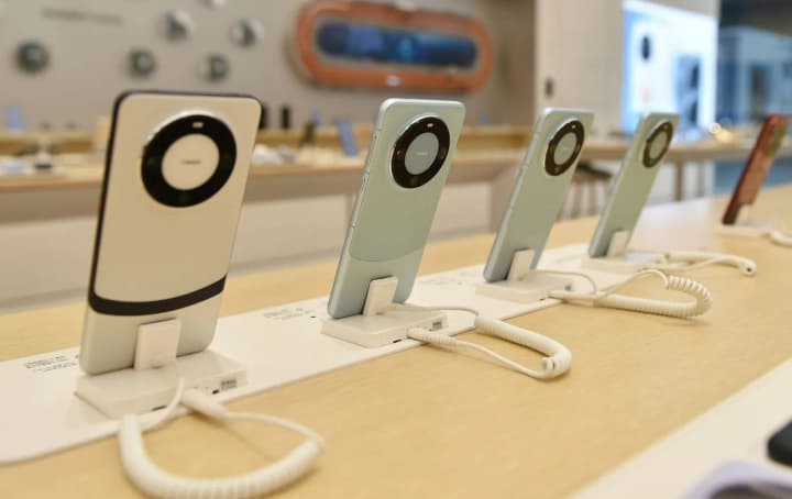 yak-pratsiuie-systema-imei-khto-mozhe-pereviryty-svii-telefon-ta-chomu-lyshe-tekhnichnykh-rishen-zamalo-dlia-borotby-z-sirym-rynkom-komentar-eksperta