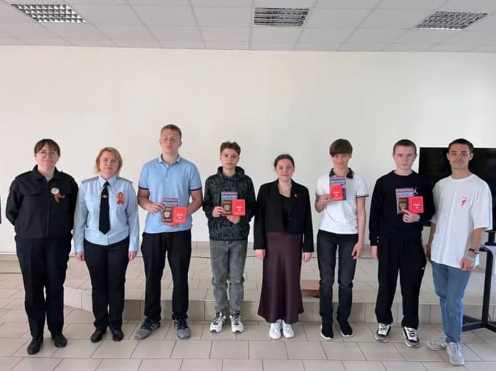 occupants-in-berdyansk-are-issuing-passports-to-ukrainian-children-by-the-80th-anniversary-of-the-victory-cns