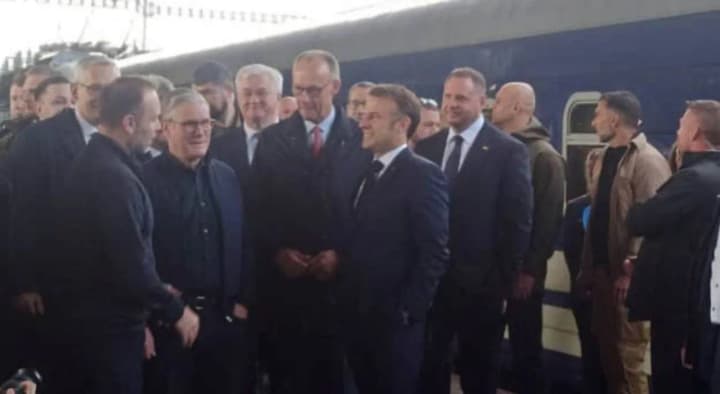 makron-tusk-starmer-i-merts-pribili-v-kiev-na-vstrechu-koalitsii-reshitelnikh