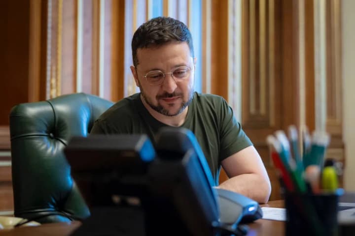 zelenskyi-vpershe-pohovoryv-z-papoiu-levom-xiv-povtoryv-pro-hotovnist-do-priamykh-peremovyn-i-ochikuie-vidpovidi-rf