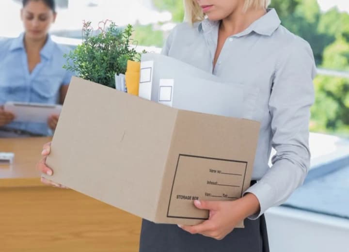 dyrektorku-osvitnoho-zakladu-zvilnyly-cherez-rosiisku-movu-na-roboti