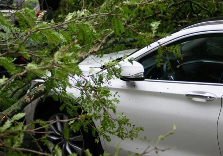 prognoz-pogodi-na-15-maya-v-ukraine-porivi-vetra-i-osadki