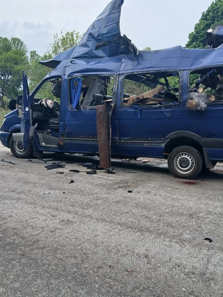 among-the-victims-was-an-entire-family-zelenskyy-reacted-to-the-russian-attack-on-the-bus