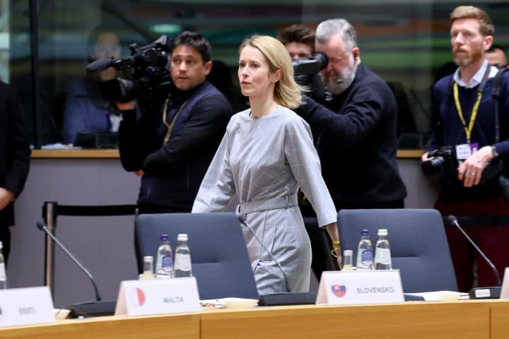 dyplomatychnyi-pidrozdil-yes-skorotyt-ofisy-za-kordonom-politico