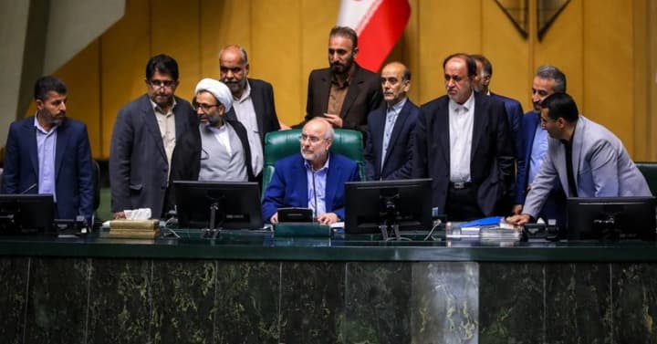 parlament-iranu-napoliahaie-na-zbahachenni-uranu-ponad-20percent-na-tli-perehovoriv-zi-ssha--2