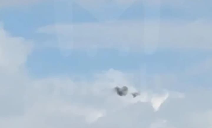 drone-attack-on-russia-restrictions-introduced-at-airports-mobile-internet-turned-off-in-several-regions