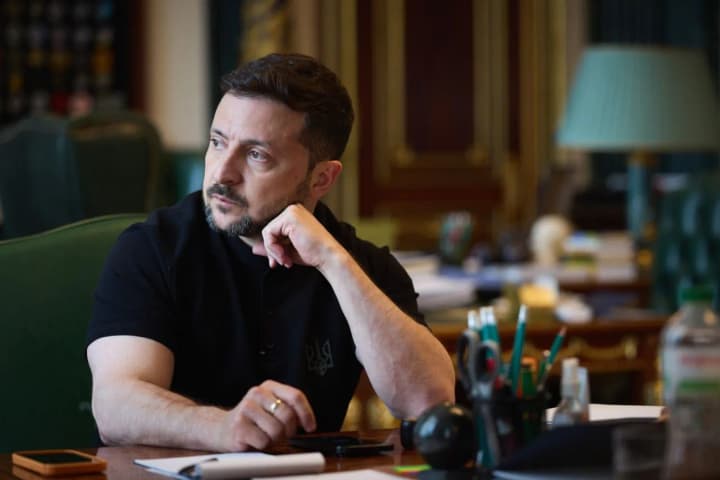 spilni-nastupni-kroky-ta-neobkhidnist-tysku-na-rf-zelenskyi-rozkryv-detali-rozmovy-z-hensekom-nato