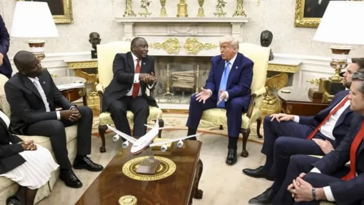 new-confrontation-in-the-white-house-trump-showed-a-video-about-the-white-genocide-to-the-president-of-south-africa-ramaphosa-responded