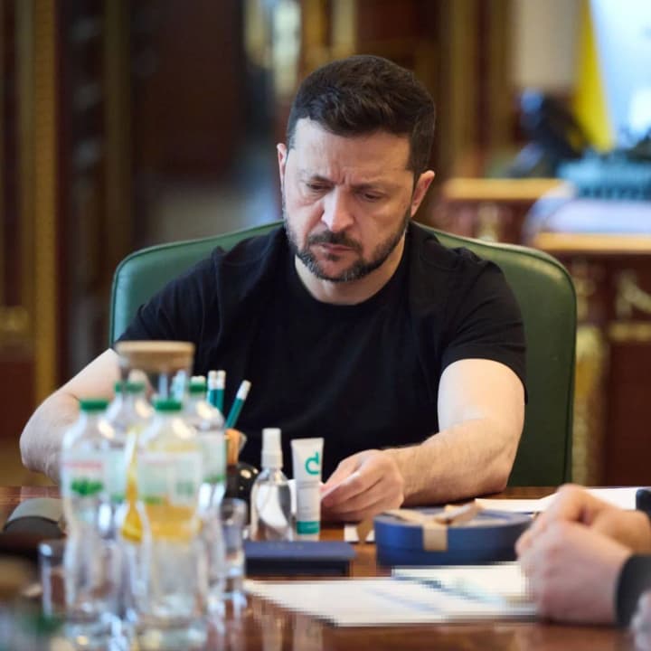 zelensky-held-a-meeting-on-the-preparation-of-a-large-exchange-of-prisoners-with-the-russian-federation-there-were-reports-about-contacts-with-the-russians