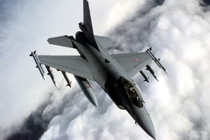 poland-has-scrambled-military-aircraft-due-to-the-russian-attack-on-ukraine