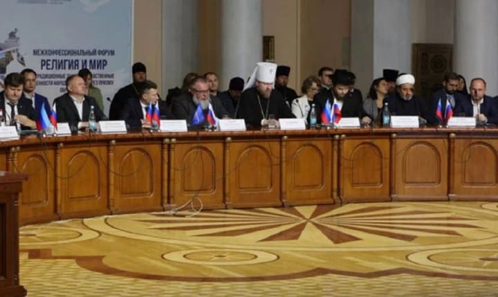 ne-vera-a-povinovenie-ne-mir-a-kontrol-v-okkupirovannom-luganske-rossiyane-proveli-forum-religiya-i-mir-tsns