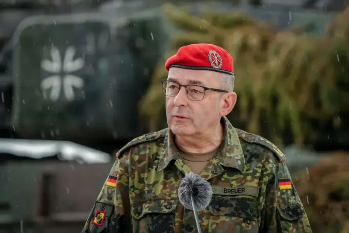 the-inspector-general-of-the-bundeswehr-has-ordered-a-complete-rearmament-of-the-army-due-to-the-threat-from-the-russian-federation