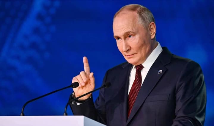 putin-zayavil-chto-rossiyu-zastavili-nachat-svo-i-pitayutsya-sdelat-rossiyu-vinovnoi-v-etom