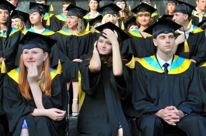 sproba-zupynyty-vidtik-studentiv-ukrainski-universytety-proponuiut-podviini-dyplomy-iz-brytanskymy-vyshamy