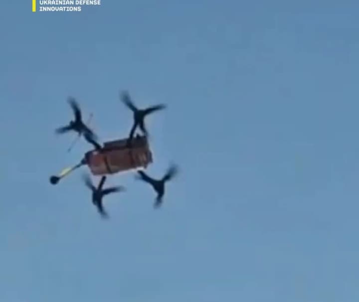 effektivnost-udarov-uvelichivaetsya-novaya-tekhnologiya-v-sostave-vsu-dron-matka-na-baze-ii-uzhe-unichtozhaet-zakhvatchikov