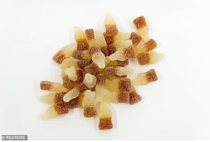 haribo-vidklykaie-svoi-tsukerky-u-niderlandakh-u-happy-cola-fzz-vyiavyly-kanabis