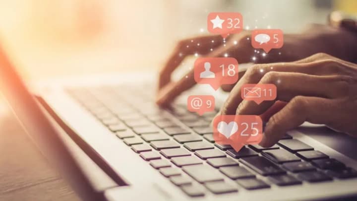 yes-zapustit-prilozhenie-dlya-proverki-vozrasta-i-usilit-zashchitu-nesovershennoletnikh-v-internete-financial-times