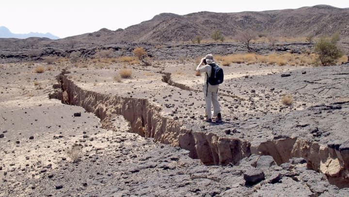 africa-is-split-by-a-volcanic-superplume-what-is-known-about-the-tectonic-fault