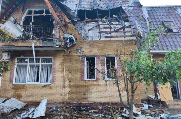 na-dnipropetrovshchyni-vnaslidok-udaru-rosiian-dvoie-liudei-poraneno-podrobytsi