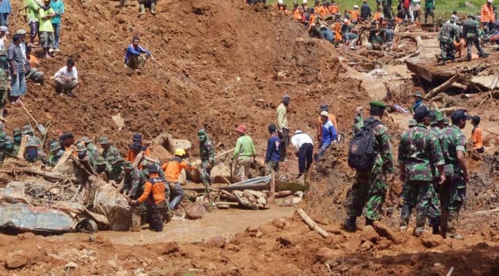 a-quarry-collapsed-in-indonesia-at-least-17-dead-search-for-missing-persons-continues