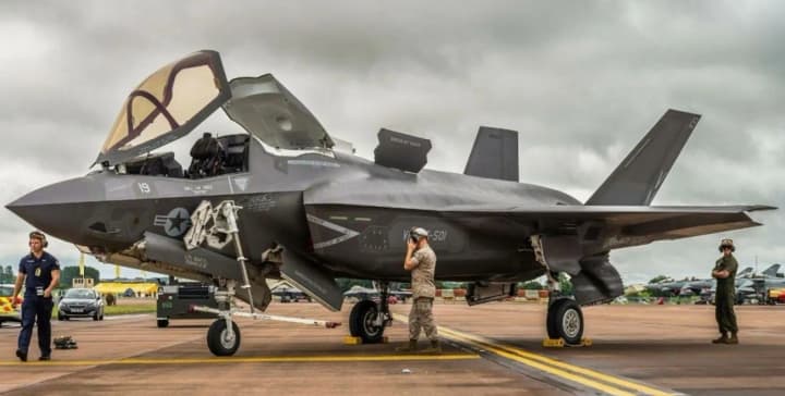 britain-wants-to-purchase-fighters-from-the-us-that-can-carry-nuclear-bombs