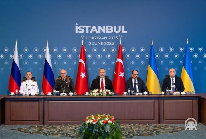 negativnikh-rezultatov-ne-bilo-mid-turtsii-o-peregovorakh-mezhdu-rf-i-ukrainoi-v-stambule