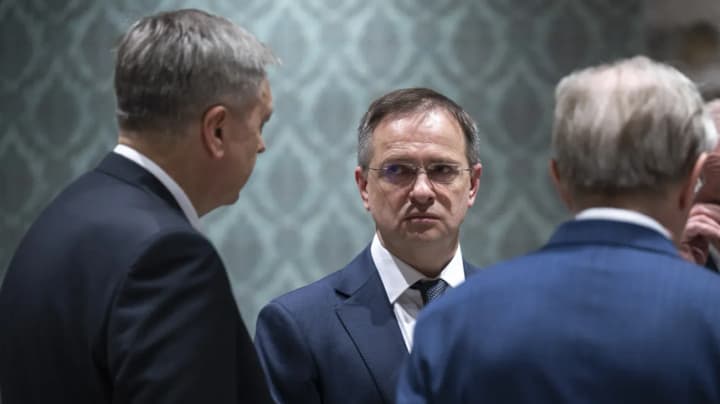 rosiia-vysunula-svoi-zvychni-zaharbnytski-vymohy-na-perehovorakh-myr-v-obmin-na-zakhopleni-ukrainski-terytorii