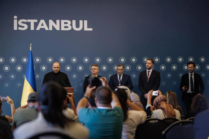 upon-returning-to-kyiv-i-will-convey-the-proposals-of-the-russians-umerov-reported-to-zelensky-on-negotiations-with-the-russian-federation