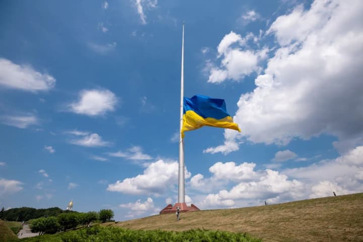 the-largest-flag-of-ukraine-will-be-removed-in-kyiv-kcsa