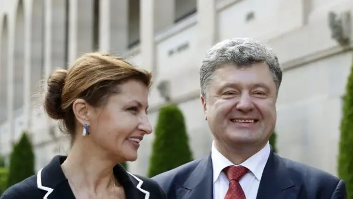 petro-poroshenko-namahavsia-obiity-sanktsii-ta-perepysaty-na-druzhynu-vsi-prybutkovi-aktyvy-a-sobi-zalyshyty-slona-i-prychep-zmi