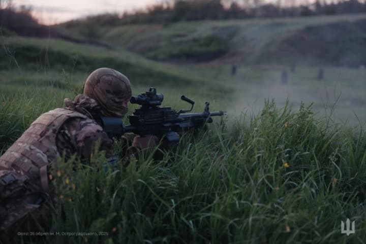 do-tretyny-boiv-na-pokrovskomu-napriamku-henshtab-pokazav-kartu-boiovykh-dii