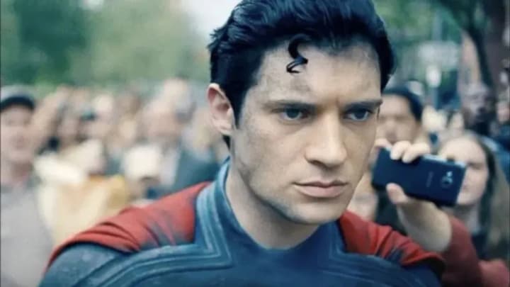 dzheims-gann-oproverg-slukhi-o-sokrashchenii-filma-supermen-on-budet-dlitsya-bolee-2-chasov