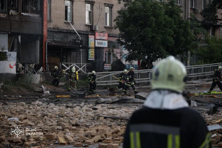 the-ses-has-suspended-emergency-rescue-operations-in-the-solomyanskyi-district-of-kyiv-for-the-night