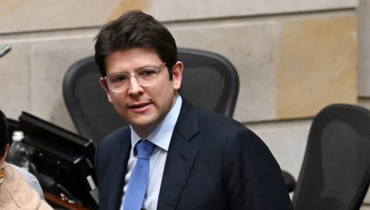 colombian-presidential-candidate-miguel-uribe-seriously-injured-during-campaign-event-in-bogota