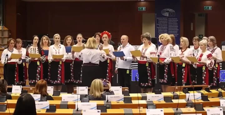 ukrainskyi-khor-v-briusseli-pisni-ztsiliuiut-ta-populiaryzuiut-kulturu