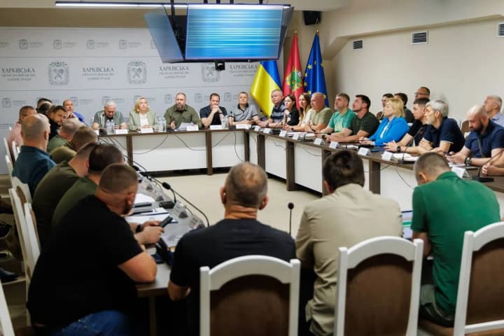 iz-7-naselennikh-punktov-kharkovshchini-obyavili-obyazatelnuyu-evakuatsiyu-ova