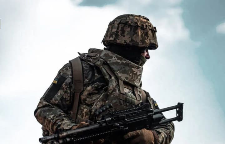 zhenshchini-takzhe-imeyut-vozmozhnost-prisoedinitsya-k-voisku-po-kontraktu-18-24-zorin