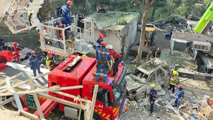 the-russian-attack-on-ukraine-has-claimed-the-lives-of-15-people-72-are-injured-and-the-search-continues-in-kyiv