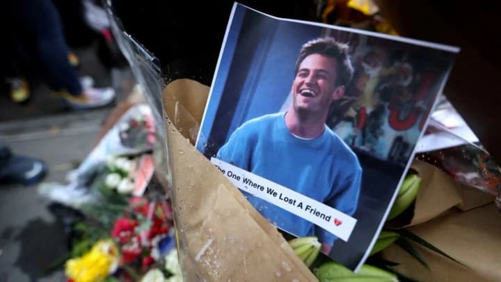 likar-yakyi-postachav-ketamin-mettiu-perri-vyznav-svoiu-provynu