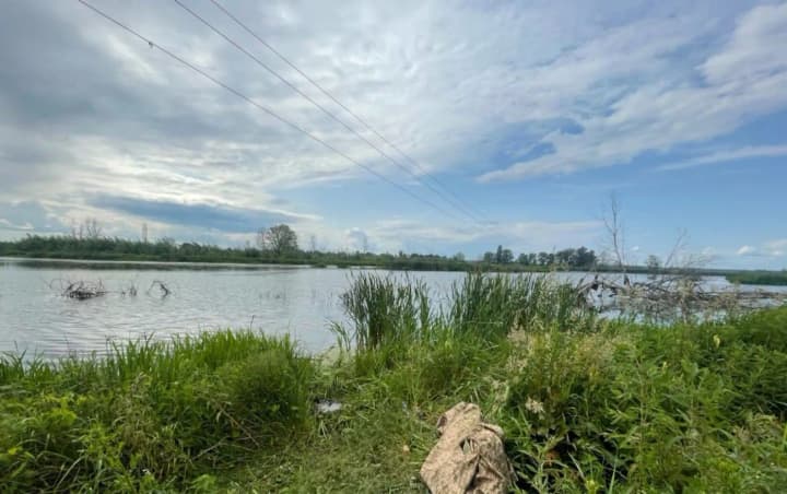 v-kievskoi-oblasti-muzhchina-pogib-ot-udara-tokom-vo-vremya-ribalki