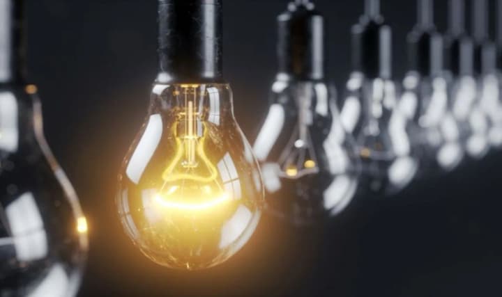 na-kyivshchyni-fakhivtsi-dtek-povernuly-svitlo-u-budynky-znestrumleni-vnaslidok-rosiiskoho-obstrilu