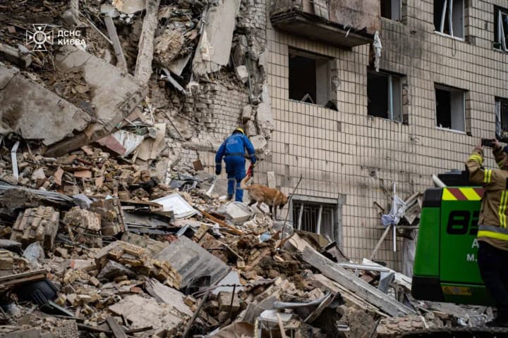 v-rezultate-ataki-rf-na-kiev-podtverzhdena-gibel-10-chelovek-mer